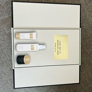 Tahari Luxuri Body Set